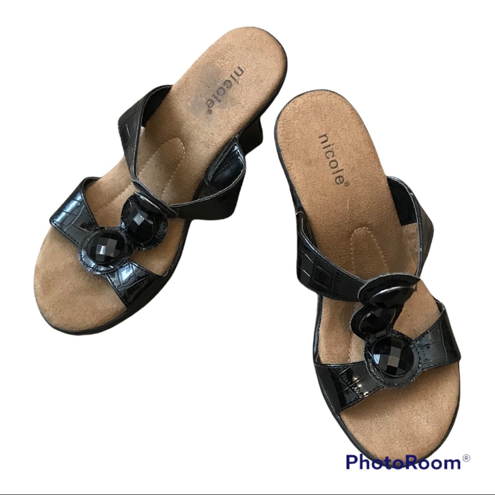 Nicole, Black Sandals - Picture 4 of 4